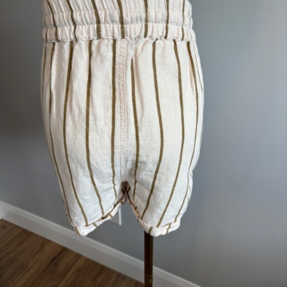Billabong, Women's Linen, Cream and Green Striped Shorts, SZ 14 - Picture 6 of 6